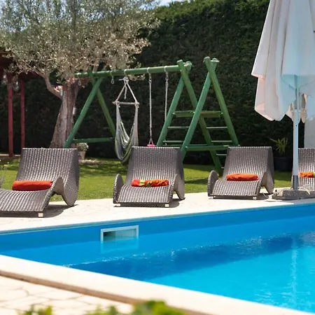 Holiday home Mia & Iva Dracevac