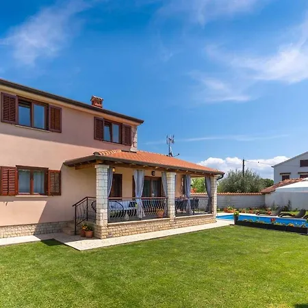 Mia & Iva Holiday home